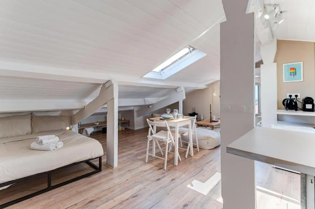 Lovely Studio - Port De Nice Daire